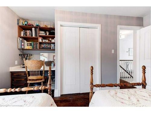 555 Ofield Road N, Flamborough, ON - Indoor Photo Showing Bedroom