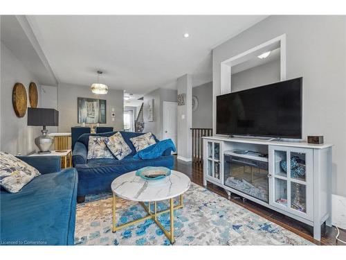 23 Reevesmere Lane, Ajax, ON - Indoor Photo Showing Living Room