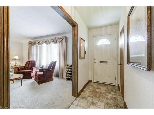 1054 Shepherd'S Drive, Burlington, ON - Indoor Photo Showing Other Room