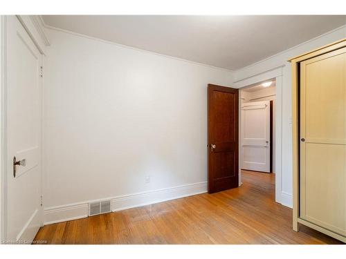 56 Newton Avenue, Hamilton, ON - Indoor Photo Showing Other Room