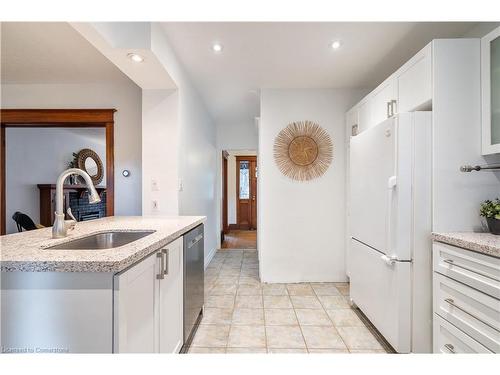 56 Newton Avenue, Hamilton, ON - Indoor Photo Showing Kitchen