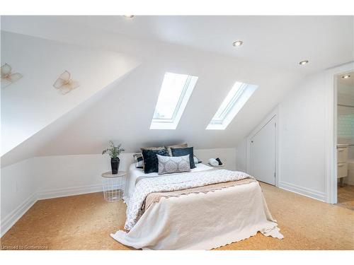 56 Newton Avenue, Hamilton, ON - Indoor Photo Showing Bedroom