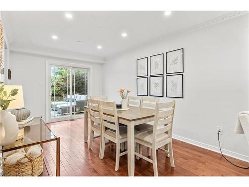 1464 Reynolds Avenue, Burlington, ON - Indoor Photo Showing Dining Room