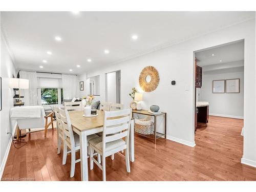 1464 Reynolds Avenue, Burlington, ON - Indoor Photo Showing Dining Room