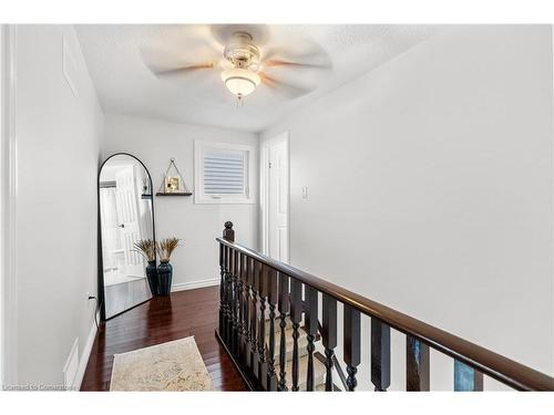 1464 Reynolds Avenue, Burlington, ON - Indoor Photo Showing Other Room