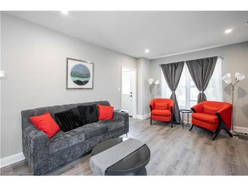 1024 Cedarwood Place, Burlington, ON - Indoor Photo Showing Living Room