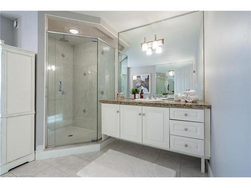 3 Oldenburg Road, Carlisle, ON - Indoor Photo Showing Bathroom