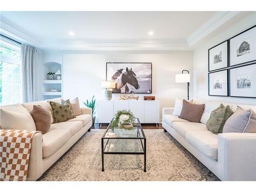 3 Oldenburg Road, Carlisle, ON - Indoor Photo Showing Living Room