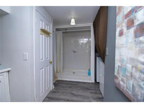 35 Dundas Street E, Brantford, ON - Indoor Photo Showing Other Room