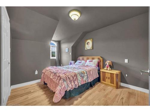 1291 Hwy 8, Stoney Creek, ON - Indoor Photo Showing Bedroom