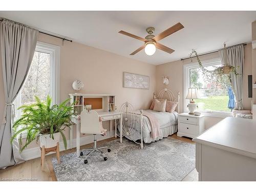 2365 Britannia Road, Burlington, ON - Indoor Photo Showing Bedroom