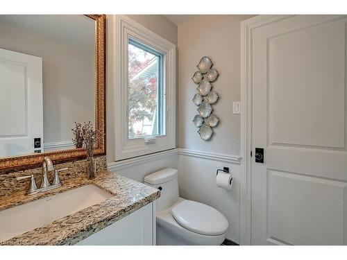 2365 Britannia Road, Burlington, ON - Indoor Photo Showing Bathroom