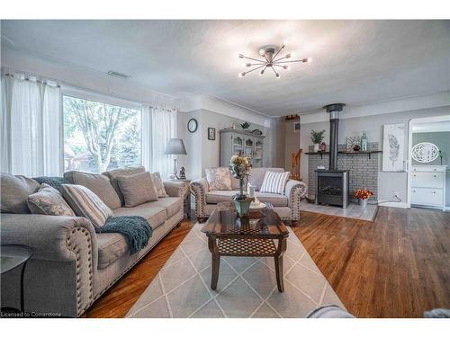 329 Margaret Avenue, Stoney Creek, ON - Indoor Photo Showing Living Room With Fireplace