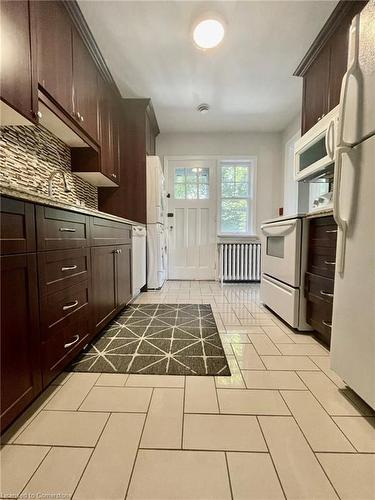 2-272 Park Street S, Hamilton, ON - Indoor Photo Showing Kitchen