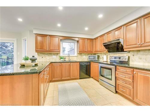 435 March Crescent, Oakville, ON - Indoor Photo Showing Kitchen With Stainless Steel Kitchen