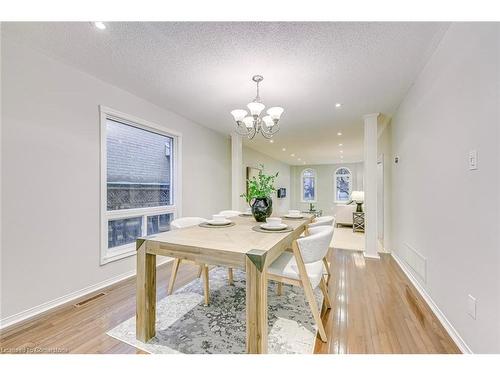 435 March Crescent, Oakville, ON - Indoor Photo Showing Dining Room