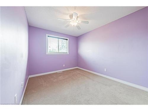 39 Thames Way, Mount Hope, ON - Indoor Photo Showing Other Room