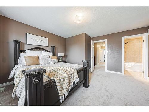 39 Thames Way, Mount Hope, ON - Indoor Photo Showing Bedroom