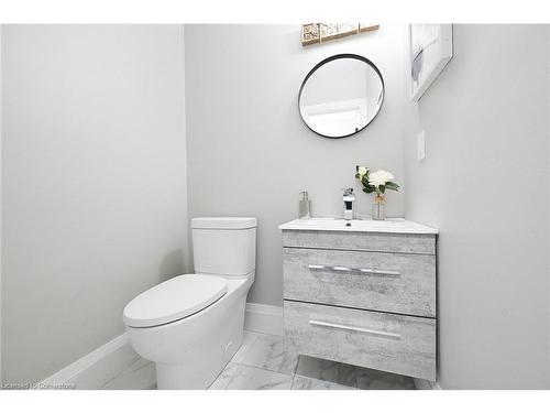 27 Emperor Avenue, Hamilton, ON - Indoor Photo Showing Bathroom