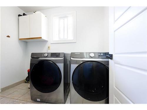 27 Emperor Avenue, Hamilton, ON - Indoor Photo Showing Laundry Room