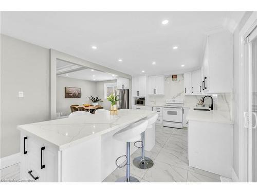 27 Emperor Avenue, Hamilton, ON - Indoor Photo Showing Kitchen