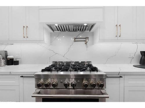 80 Barton Street, Milton, ON - Indoor Photo Showing Kitchen