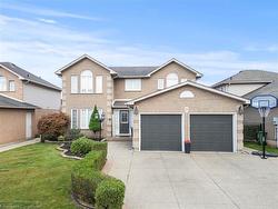 21 Tuscani Drive  Stoney Creek, ON L8E 5W4