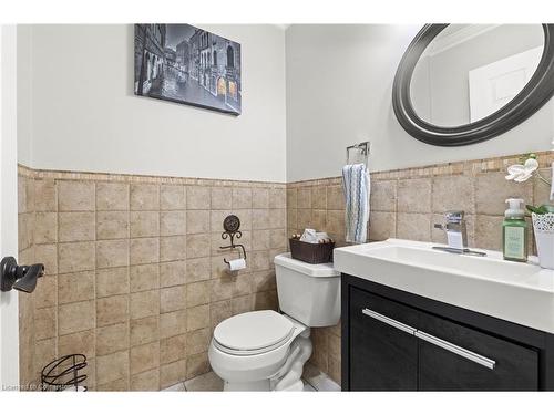 21 Tuscani Drive, Stoney Creek, ON - Indoor Photo Showing Bathroom