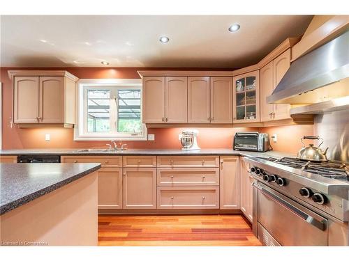 86 Ridge Road E, Grimsby, ON - Indoor Photo Showing Kitchen