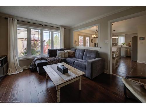 23 Barrett Avenue, Brantford, ON - Indoor Photo Showing Living Room