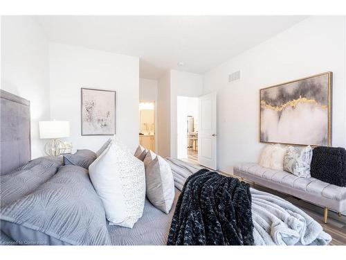 22 South Coast Circle, Crystal Beach, ON - Indoor Photo Showing Bedroom