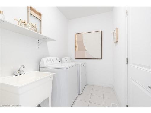 22 South Coast Circle, Crystal Beach, ON - Indoor Photo Showing Laundry Room