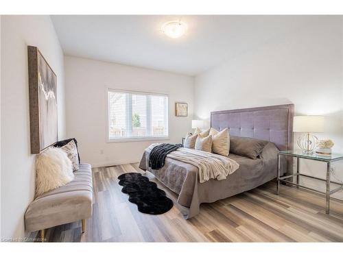 22 South Coast Circle, Crystal Beach, ON - Indoor Photo Showing Bedroom