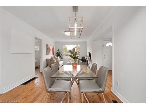 642 West 5Th Street, Hamilton, ON - Indoor Photo Showing Dining Room