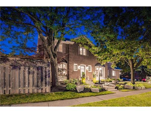 101 Boulding Avenue, Waterdown, ON - Outdoor