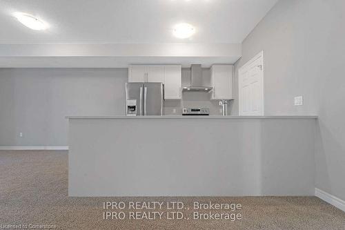 12 Oat Lane, Kitchener, ON - Indoor Photo Showing Kitchen