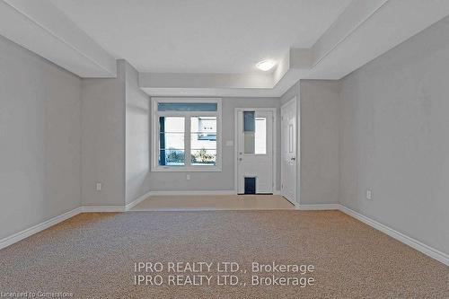 12 Oat Lane, Kitchener, ON - Indoor Photo Showing Other Room