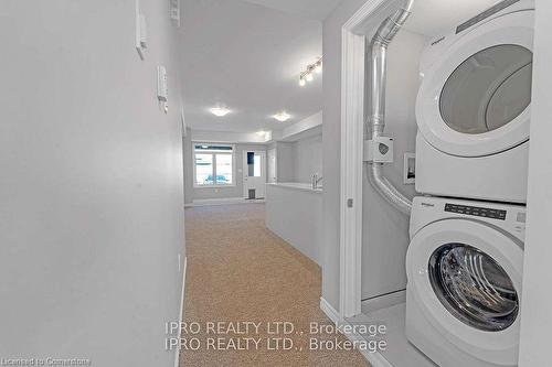 12 Oat Lane, Kitchener, ON - Indoor Photo Showing Laundry Room