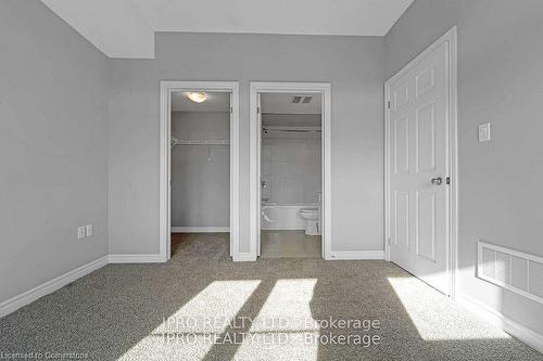 12 Oat Lane, Kitchener, ON - Indoor Photo Showing Other Room