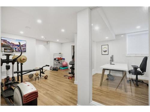 8360 English Church Road, Hamilton, ON - Indoor Photo Showing Gym Room