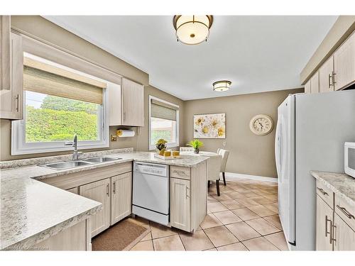 4489 Concord Place, Burlington, ON - Indoor Photo Showing Kitchen With Double Sink