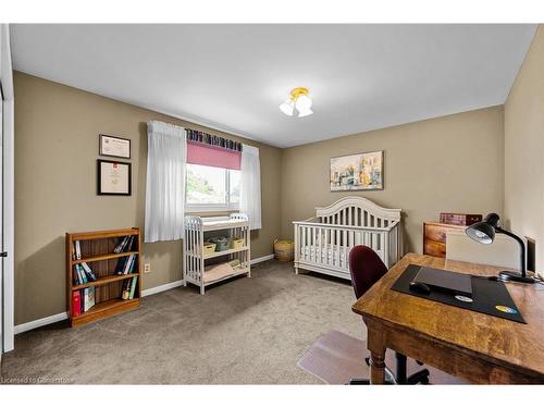 4489 Concord Place, Burlington, ON - Indoor Photo Showing Bedroom