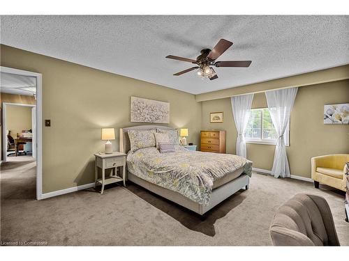 4489 Concord Place, Burlington, ON - Indoor Photo Showing Bedroom