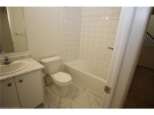 3954 Leonardo Street, Burlington, ON - Indoor Photo Showing Bathroom