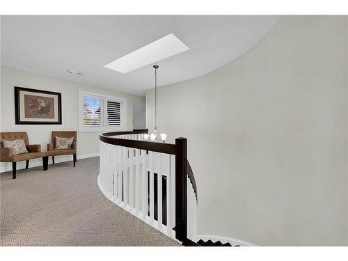 10 Vega Crescent, Stoney Creek, ON - Indoor