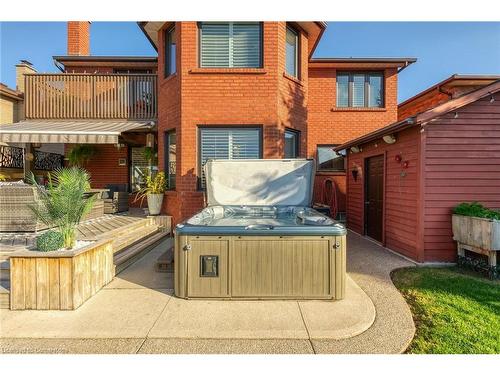 10 Vega Crescent, Stoney Creek, ON - Outdoor With Balcony With Exterior