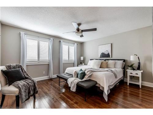 2 Aquasanta Crescent, Hamilton, ON - Indoor Photo Showing Bedroom