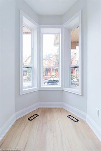 50 Erie Avenue, Hamilton, ON - Indoor Photo Showing Other Room