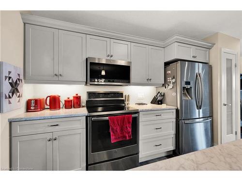 2 Kendell Lane, Ingersoll, ON - Indoor Photo Showing Kitchen With Stainless Steel Kitchen