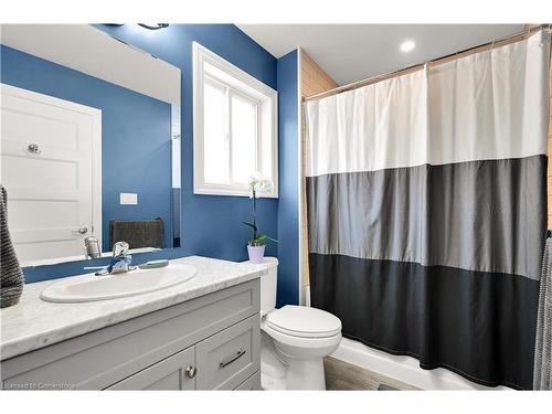 2 Kendell Lane, Ingersoll, ON - Indoor Photo Showing Bathroom